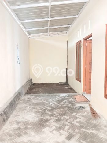 For Sale Rumah 3 Kamar Lokasi Strategis Nyaman dan Strategis di Depok For Sale Rumah 3 Kamar Lokasi Strategis Nyaman dan Strategis di Depok