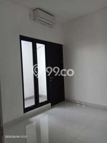 Rumah di Ngaglik, Dekat Stasiun, 3 KM, Luas 128m² LB 141m² Rumah di Ngaglik, Dekat Stasiun, 3 KM, Luas 128m² LB 141m²