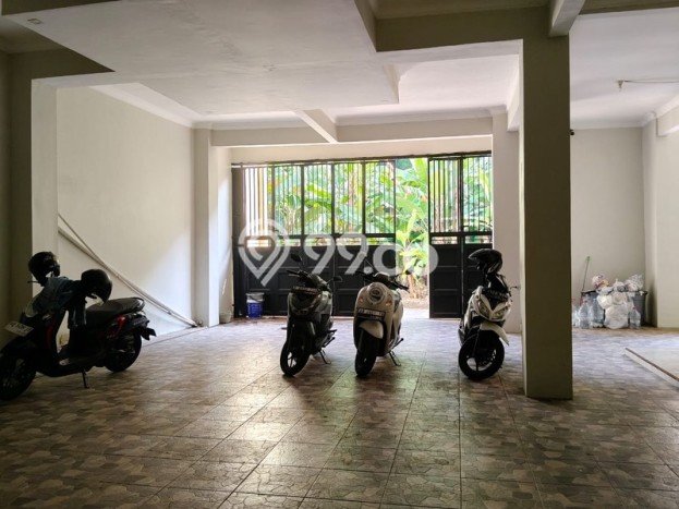 Unit Kost Dijual di Maguwoharjo dengan 15 Kamar Area Ramai Unit Kost Dijual di Maguwoharjo dengan 15 Kamar Area Ramai