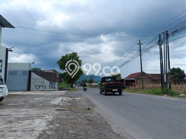 Dijual Gudang di Piyungan Bantul LT 1566m2 / LB 1200m2 Dijual Gudang di Piyungan Bantul LT 1566m2 / LB 1200m2