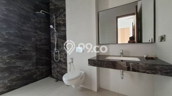 Rumah EXCLUSIVE! area , Bandung, LT 100m2m² Bangunan 140m2m², HARGA SPESIAL Rumah EXCLUSIVE! area , Bandung, LT 100m2m² Bangunan 140m2m², HARGA SPESIAL