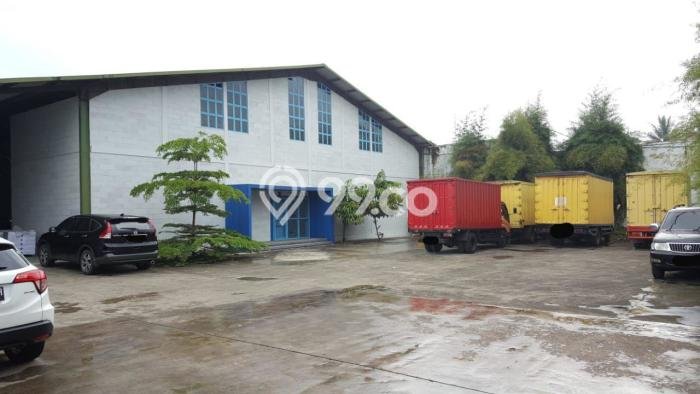Gudang Dijual di Bandung LT 2428m2 & LB 1682m2 Lokasi Terbaik! Gudang Dijual di Bandung LT 2428m2 & LB 1682m2 Lokasi Terbaik!