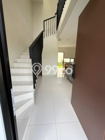 Siap Huni Rumah Mewah 3 Kamar di Kebon Jeruk Dekat ke Mana Saja Siap Huni Rumah Mewah 3 Kamar di Kebon Jeruk Dekat ke Mana Saja
