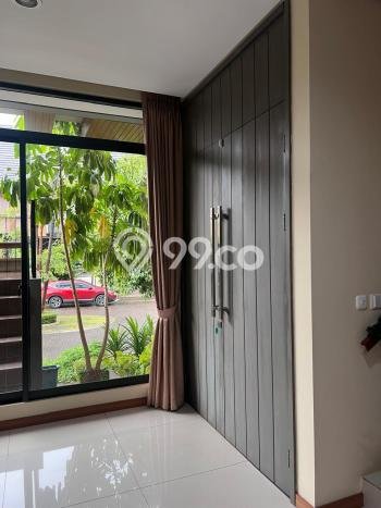 Ready to Use! Luxury House LT 180m2 Desain Modern di BSD Green Wich Ready to Use! Luxury House LT 180m2 Desain Modern di BSD Green Wich