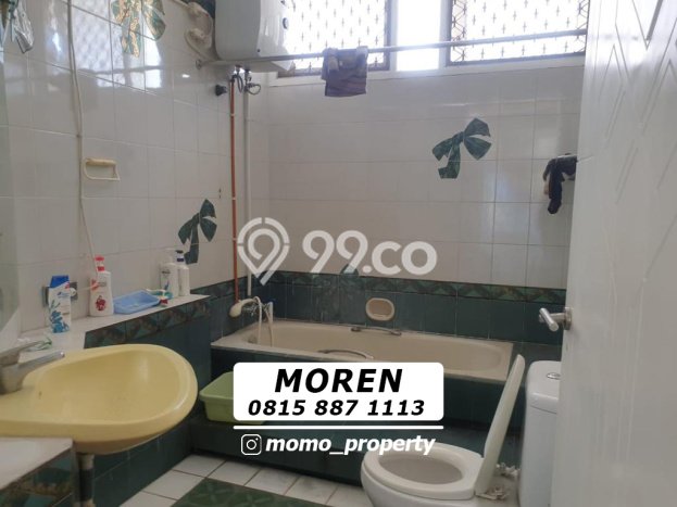 Rumah Elit Modern Tanpa Renovasi di Pantai Mutiara Jakarta Utara Rumah Elit Modern Tanpa Renovasi di Pantai Mutiara Jakarta Utara