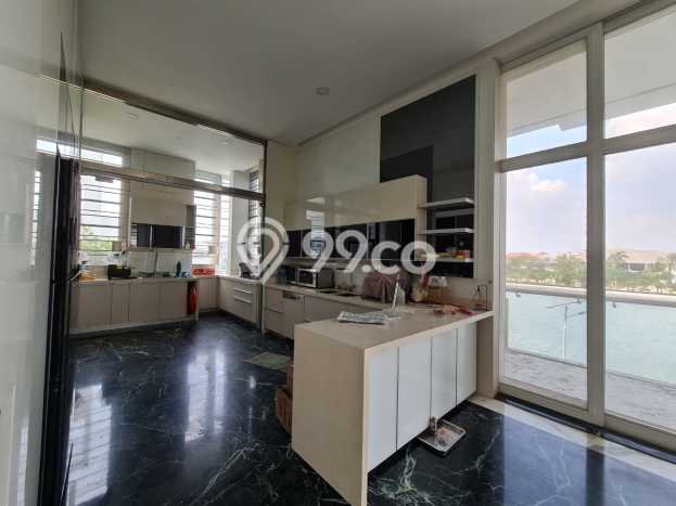 Rumah Elit LB 2000m2 Siap Pakai Desain Elegan di Pantai Mutiara, Jakarta Utara Rumah Elit LB 2000m2 Siap Pakai Desain Elegan di Pantai Mutiara, Jakarta Utara