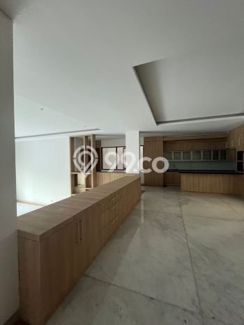 Rumah Luxury Modern Tanpa Renovasi di Villa Meruya Jakarta Barat Rumah Luxury Modern Tanpa Renovasi di Villa Meruya Jakarta Barat