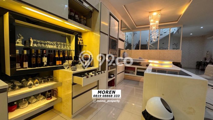 For Sale! Luxury House LT 162m2 Desain Modern di Pluit For Sale! Luxury House LT 162m2 Desain Modern di Pluit