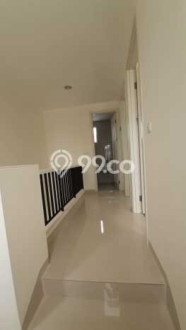 For Sale Hunian Rumah Terawat 3 Kamar di Suvarna Sutera, Tangerang For Sale Hunian Rumah Terawat 3 Kamar di Suvarna Sutera, Tangerang