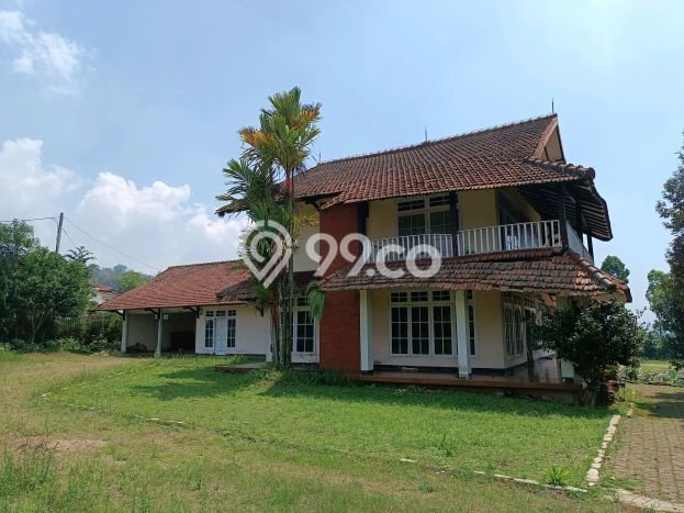 Vila Kawasan , Luas 6819m2m², Akses Mudah Pusat Kota Vila Kawasan , Luas 6819m2m², Akses Mudah Pusat Kota