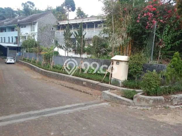 Jual Rumah Luas Megah Dengan View Cantik di Sayap Dago, Bandung Jual Rumah Luas Megah Dengan View Cantik di Sayap Dago, Bandung