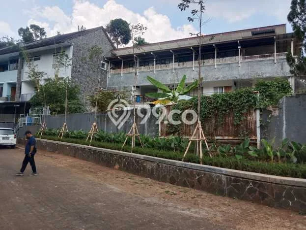 Jual Rumah Luas Megah Dengan View Cantik di Sayap Dago, Bandung Jual Rumah Luas Megah Dengan View Cantik di Sayap Dago, Bandung