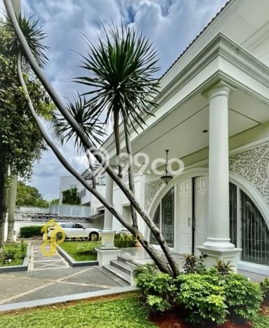 Jual Rumah Mewah Elegan Dengan View Eksklusif di Pondok Indah, Jakarta Selatan Jual Rumah Mewah Elegan Dengan View Eksklusif di Pondok Indah, Jakarta Selatan
