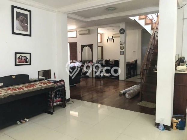 Rumah Luxury Modern Siap Huni di Bintaro Tangerang Selatan Rumah Luxury Modern Siap Huni di Bintaro Tangerang Selatan