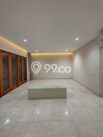 Hunian 7 Kamar Lengkap Dikontrakkan di Menteng Harga Kompetitif Hunian 7 Kamar Lengkap Dikontrakkan di Menteng Harga Kompetitif