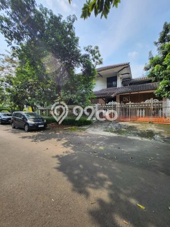 Rumah Mewah LB 700m2 Siap Pakai Desain Elegan di Bintaro, Jakarta Selatan Rumah Mewah LB 700m2 Siap Pakai Desain Elegan di Bintaro, Jakarta Selatan