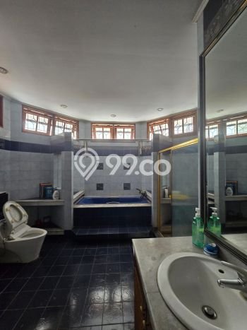 For Sale! Luxury House LT 761m2 Desain Elegan di Lebak Bulus For Sale! Luxury House LT 761m2 Desain Elegan di Lebak Bulus