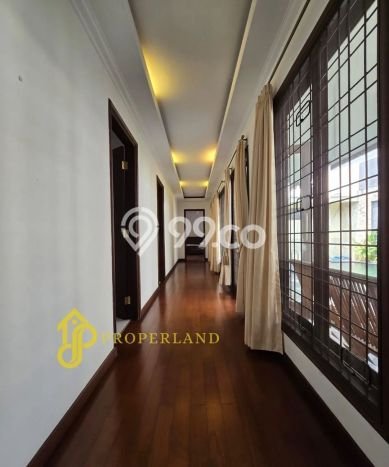 Ready to Use! Premium House LT 510m2 Desain Modern di Senayan Ready to Use! Premium House LT 510m2 Desain Modern di Senayan