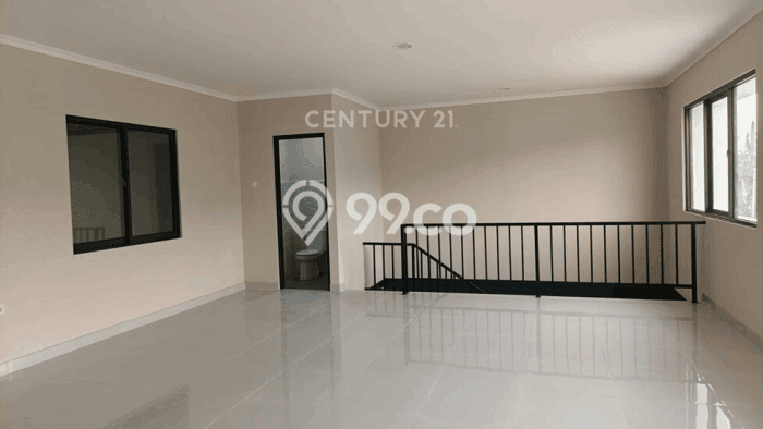 Dijual Gudang Kawasan Karawaci, Luas 270m², Area Berkembang, Jalan Utama Dijual Gudang Kawasan Karawaci, Luas 270m², Area Berkembang, Jalan Utama