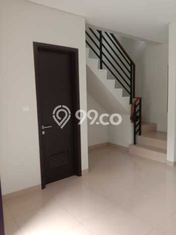 Jarang Ada! Rumah Sewa 2 Kamar Bagus Siap Huni Summarecon Crown Gading Jarang Ada! Rumah Sewa 2 Kamar Bagus Siap Huni Summarecon Crown Gading