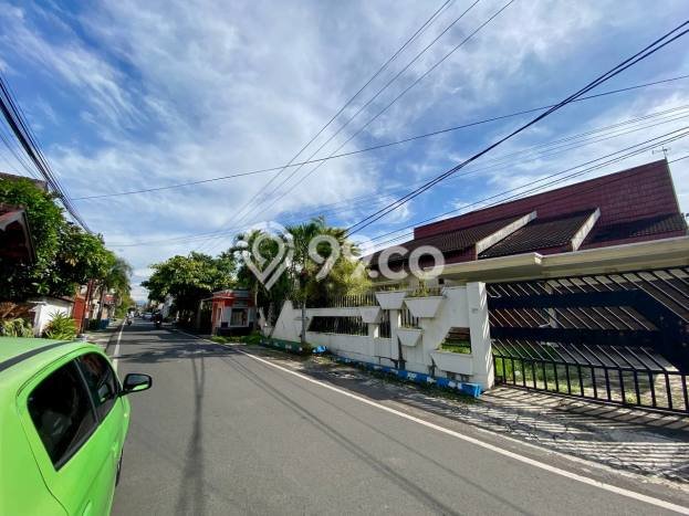 For Sale Rumah Mewah Exclusive di Blimbing, Malang For Sale Rumah Mewah Exclusive di Blimbing, Malang