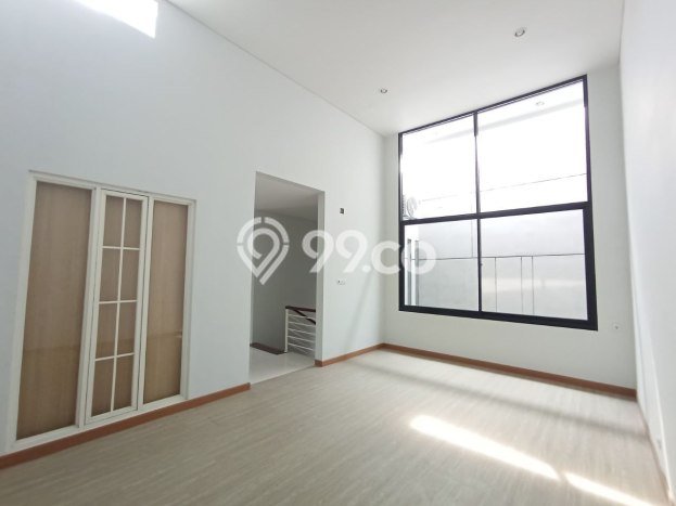 Rumah Elit Modern Tanpa Renovasi di Soekarno Hatta Malang Rumah Elit Modern Tanpa Renovasi di Soekarno Hatta Malang