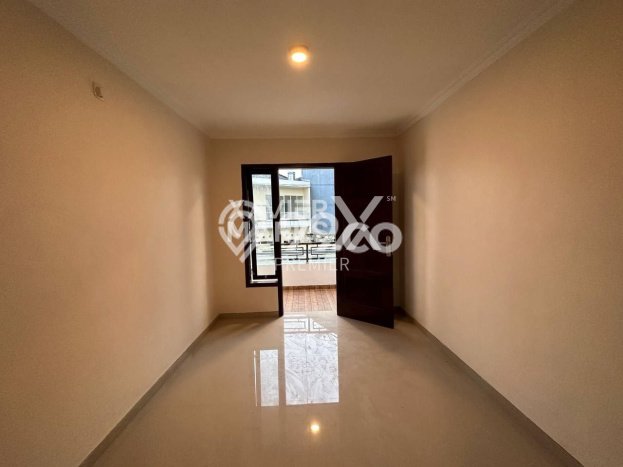 Rumah Minimalis 4 Kamar LT 144m2 di Araya Rumah Minimalis 4 Kamar LT 144m2 di Araya
