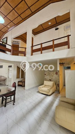 Rumah Elit LB 617m2 Siap Pakai Desain Elegan di Soekarno Hatta, Malang Rumah Elit LB 617m2 Siap Pakai Desain Elegan di Soekarno Hatta, Malang