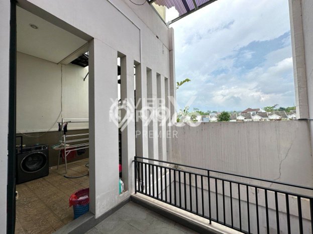 Rumah Elit Modern Siap Huni di Dieng Tidar Malang Rumah Elit Modern Siap Huni di Dieng Tidar Malang
