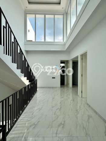 Ready to Use! Luxury House LT 183m2 Desain Modern di Araya Ready to Use! Luxury House LT 183m2 Desain Modern di Araya