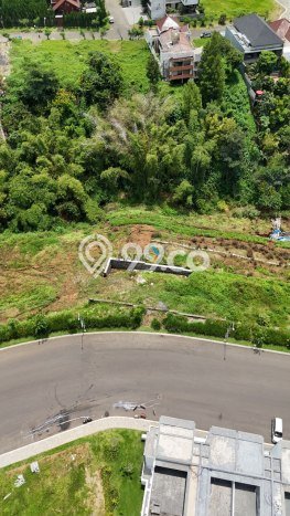 Lahan Dijual Lokasi Strategis di Malang dengan Luas 135m2 Lahan Dijual Lokasi Strategis di Malang dengan Luas 135m2
