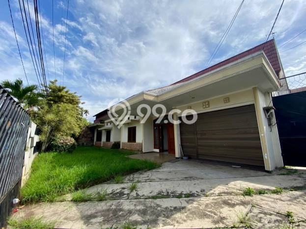 For Sale Rumah Mewah Exclusive di Blimbing, Malang For Sale Rumah Mewah Exclusive di Blimbing, Malang