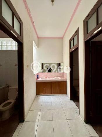 Rumah Eksklusif Dijual LT 333m2 di Blimbing, Malang Rumah Eksklusif Dijual LT 333m2 di Blimbing, Malang