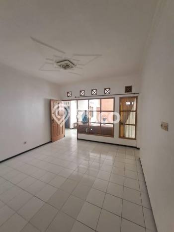 Dijual Cepat Rumah Favorit Siap Huni LB 200m2 di Sukun, Malang Dijual Cepat Rumah Favorit Siap Huni LB 200m2 di Sukun, Malang