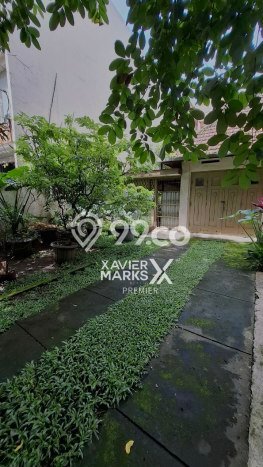 Ready to Use! Premium House LT 884m2 Desain Modern di Malang Kota Ready to Use! Premium House LT 884m2 Desain Modern di Malang Kota