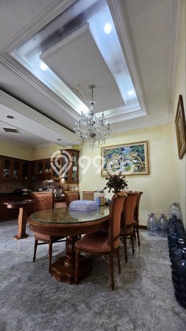 Rumah Luxury Modern Tanpa Renovasi di Malang Kota Malang Rumah Luxury Modern Tanpa Renovasi di Malang Kota Malang