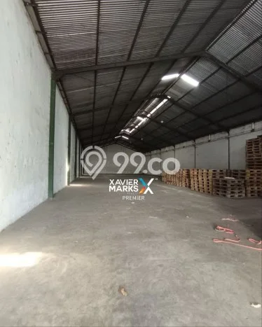 Gudang untuk disewa di Karangploso punya LT 966m2 & LB 930m2 harga sewa kompetitif Gudang untuk disewa di Karangploso punya LT 966m2 & LB 930m2 harga sewa kompetitif