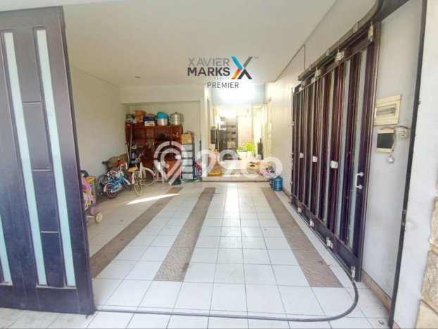 Ready to Use! Premium House LT 350m2 Desain Elegan di Araya Ready to Use! Premium House LT 350m2 Desain Elegan di Araya