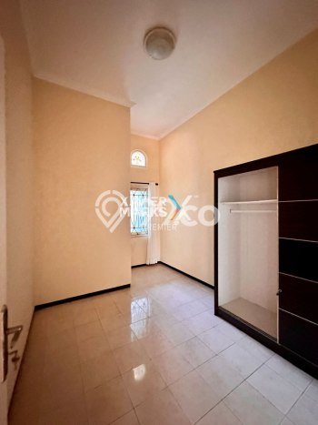 Ready to Use! Luxury House LT 200m2 Desain Elegan di Dieng Tidar Ready to Use! Luxury House LT 200m2 Desain Elegan di Dieng Tidar
