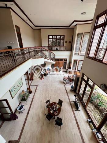 Jual Rumah Mewah Elegan Dengan View Eksklusif di Malang Kota, Malang Jual Rumah Mewah Elegan Dengan View Eksklusif di Malang Kota, Malang