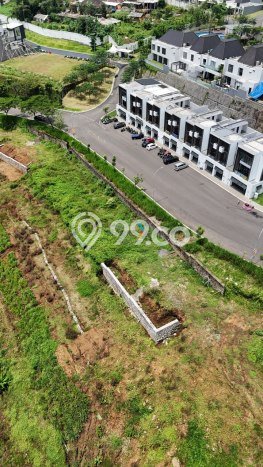 Lahan Dijual Lokasi Strategis di Malang dengan Luas 135m2 Lahan Dijual Lokasi Strategis di Malang dengan Luas 135m2