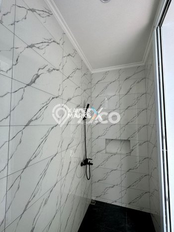 Ready to Use! Luxury House LT 183m2 Desain Modern di Araya Ready to Use! Luxury House LT 183m2 Desain Modern di Araya