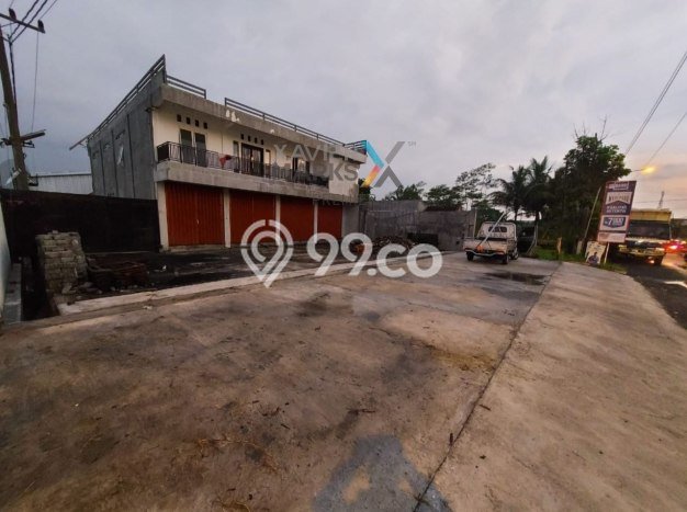 Gudang Disewakan di Area Ramai Pakisaji, Malang Gudang Disewakan di Area Ramai Pakisaji, Malang