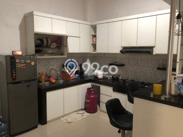 Dijual Rumah Premium dengan Fasilitas Sekitar Lengkap di Rungkut, Surabaya Dijual Rumah Premium dengan Fasilitas Sekitar Lengkap di Rungkut, Surabaya