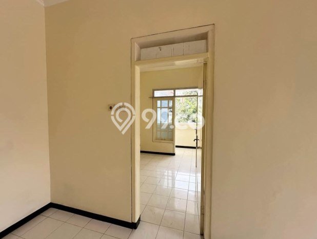 For Sale Rumah 3 Kamar Lokasi Ideal Nyaman dan Strategis di Rungkut For Sale Rumah 3 Kamar Lokasi Ideal Nyaman dan Strategis di Rungkut