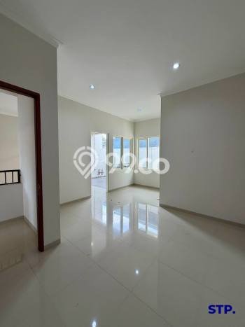 Jual Rumah Mewah Megah Dengan View Cantik di Panjang Jiwo, Surabaya Jual Rumah Mewah Megah Dengan View Cantik di Panjang Jiwo, Surabaya