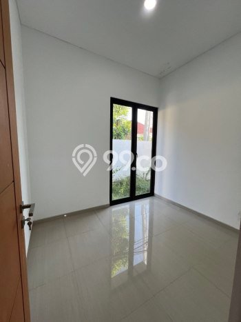 For Sale Rumah 3 Kamar Lokasi Ideal Nyaman dan Strategis di Kenjeran For Sale Rumah 3 Kamar Lokasi Ideal Nyaman dan Strategis di Kenjeran