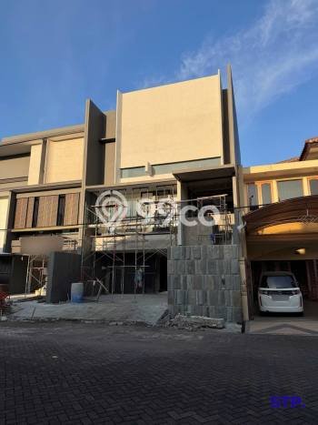 Dijual Rumah Mewah Megah Dengan View Cantik di Manyar, Surabaya Dijual Rumah Mewah Megah Dengan View Cantik di Manyar, Surabaya