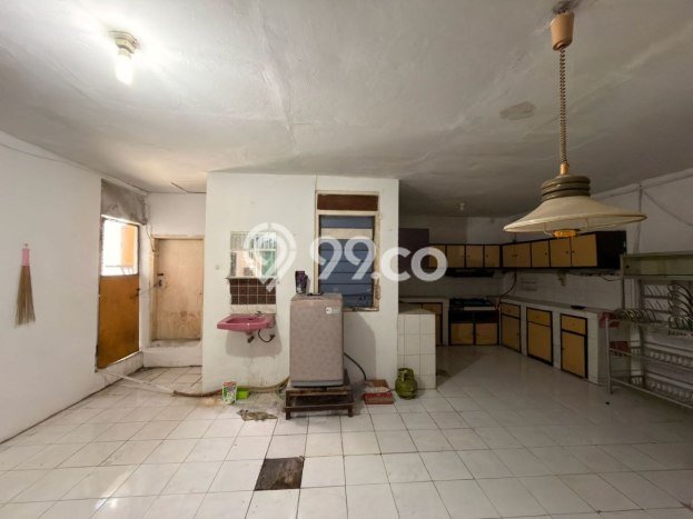 Rumah Modern 5 Kamar LT 200m2 di Medokan Ayu Rumah Modern 5 Kamar LT 200m2 di Medokan Ayu