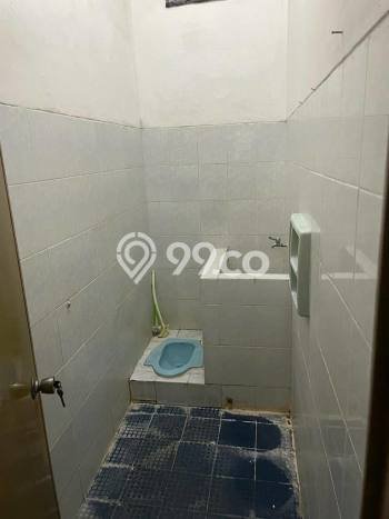 Disewakan! Rumah 5 Kamar Tidur &
2 Kamar Mandi di Kutisari, Surabaya Disewakan! Rumah 5 Kamar Tidur &
2 Kamar Mandi di Kutisari, Surabaya